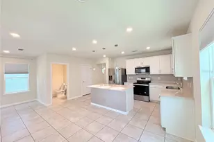 2012 Cross Prairie Pkwy, Kissimmee, FL 34744 - Photo 13