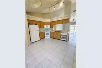 3248 Sawgrass Creek Circle, Saint Cloud, FL 34772 - Photo 3