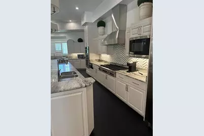 1040 Sweetwater Club Boulevard, Longwood, FL 32779 - Photo 13