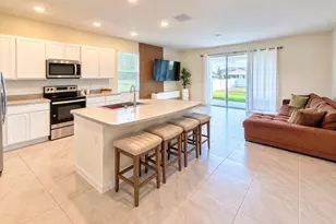 2354 Tay Wes Dr, Saint Cloud, FL 34771 - Photo 5