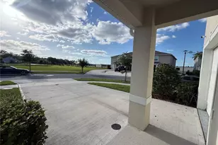 2354 Tay Wes Dr, Saint Cloud, FL 34771 - Photo 9