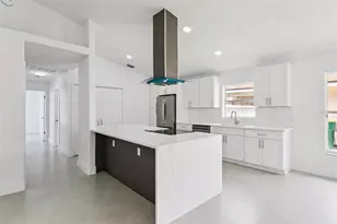 2625 Walden Ct, Kissimmee, FL 34743 - Photo 3
