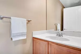 4911 Parkview Dr, Saint Cloud, FL 34771 - Photo 37