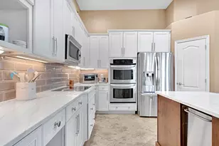 4911 Parkview Dr, Saint Cloud, FL 34771 - Photo 17