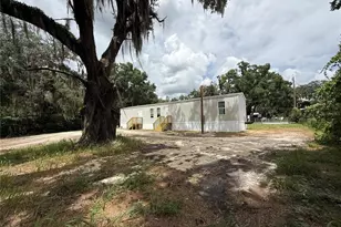 5642 Meadow Glen Rd, Lakeland, FL 33810 - Photo 3