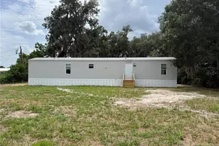 5642 Meadow Glen Rd, Lakeland, FL 33810 - Photo 1