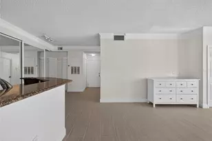 13003 Plantation Park Cir, Orlando, FL 32821 - Photo 5