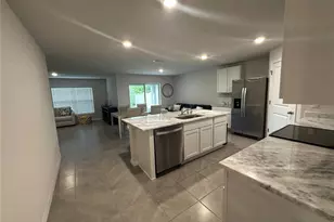 5923 Flagstone Trl, Palmetto, FL 34221 - Photo 17