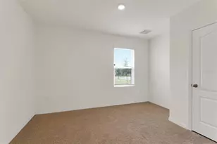 1923 Elkridge St, Davenport, FL 33837 - Photo 9