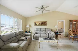 642 Madrid Dr, Kissimmee, FL 34758 - Photo 3