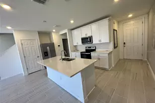 4532 Burrowing Owl Loop, Saint Cloud, FL 34772 - Photo 3