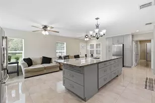 5730 Anna Dr, Tampa, FL 33610 - Photo 15