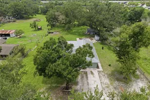5730 Anna Dr, Tampa, FL 33610 - Photo 35