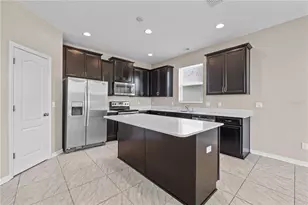3906 Eternity Cir, Saint Cloud, FL 34772 - Photo 9