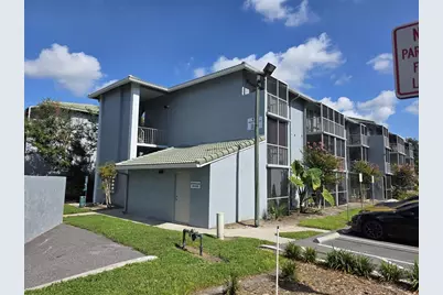 139 Oyster Bay Circle #220, Altamonte Springs, FL 32701 - Photo 1