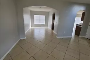 319 Alegriano Ct, Kissimmee, FL 34758 - Photo 5