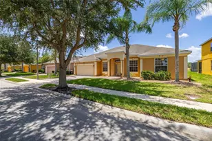 349 Yellow Snapdragon Dr, Davenport, FL 33837 - Photo 3
