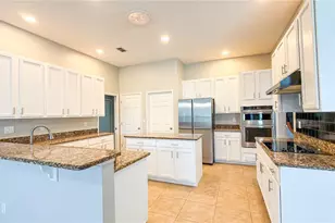 123 Golf Course Pkwy, Davenport, FL 33837 - Photo 9