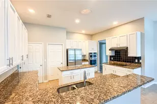 123 Golf Course Pkwy, Davenport, FL 33837 - Photo 13