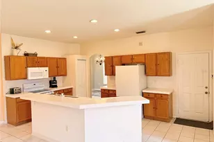 3010 Victoria Dr, Kissimmee, FL 34746 - Photo 11