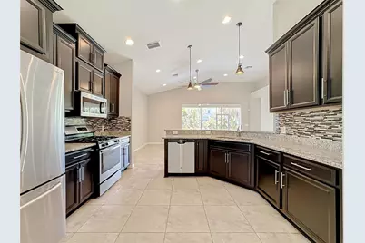 5766 Maypop Cir, Sarasota, FL 34238 - Photo 25