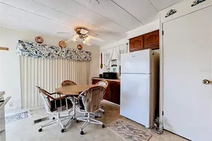 420 49th Street E, Palmetto, FL 34221 - Photo 7
