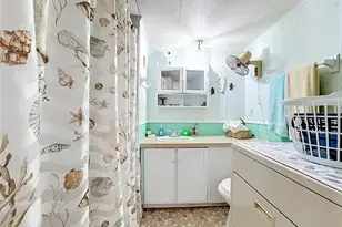 420 49th Street E, Palmetto, FL 34221 - Photo 13