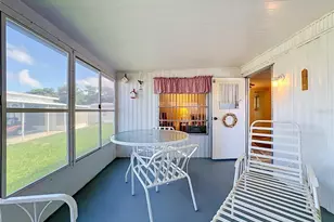 420 49th Street E, Palmetto, FL 34221 - Photo 21