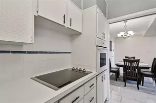 31 Island Way, Clearwater Beach, FL 33767 - Photo 7