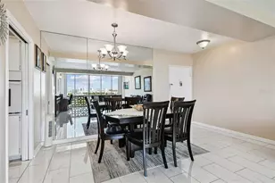 31 Island Way, Clearwater Beach, FL 33767 - Photo 17