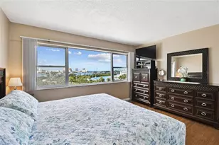 31 Island Way, Clearwater Beach, FL 33767 - Photo 13