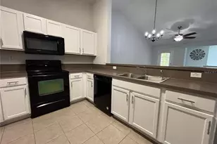 575 Oakleaf Plantation Pkwy, Orange Park, FL 32065 - Photo 3