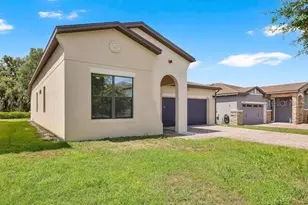 9248 Chandler Dr, Groveland, FL 34736 - Photo 3