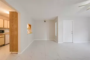 8201 Sun Spring Cir, Orlando, FL 32825 - Photo 9