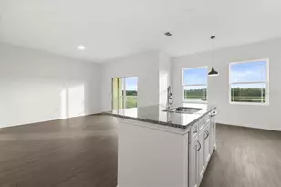 915 Lakefront Village Dr, Clermont, FL 34711 - Photo 9