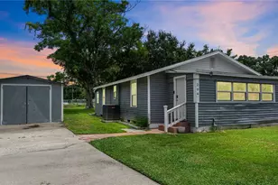 204 Pine Ave, Polk City, FL 33868 - Photo 1