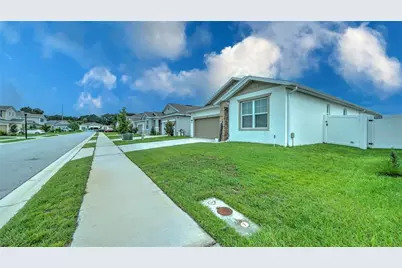 1228 Mattie Pointe Boulevard, Auburndale, FL 33823 - Photo 3