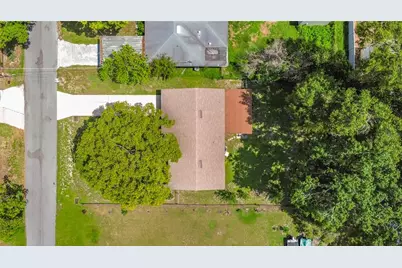 220 Pinehurst Dr, Auburndale, FL 33823 - Photo 3