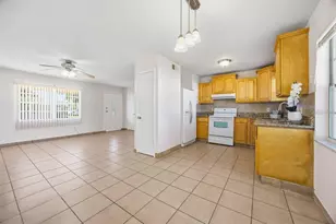 5681 Tulip Ave, Orlando, FL 32839 - Photo 9
