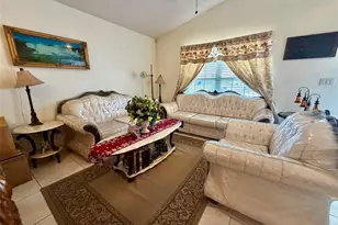 2319 Lily Pad Ln, Kissimmee, FL 34743 - Photo 5