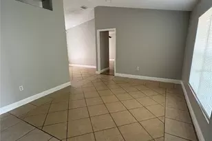 305 Colonade Ct, Kissimmee, FL 34758 - Photo 3