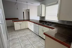 305 Colonade Ct, Kissimmee, FL 34758 - Photo 9