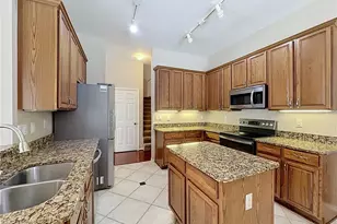 468 Pinewood Dr, Davenport, FL 33896 - Photo 7