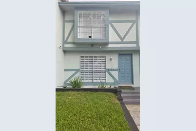 1811 Bentley Blvd, Kissimmee, FL 34741 - Photo 1