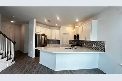 1025 Pando Loop, Orlando, FL 32824 - Photo 3