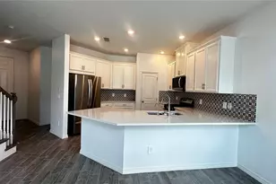 1025 Pando Loop, Orlando, FL 32824 - Photo 3