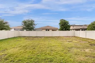 1020 Umbria Ln, Saint Cloud, FL 34771 - Photo 17