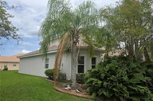 3798 Eagle Isle Cir, Kissimmee, FL 34746 - Photo 3