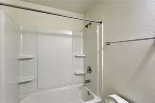 1340 Mirabella Cir, Davenport, FL 33897 - Photo 23