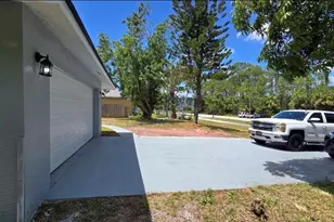 34 Emerson Dr NW, Palm Bay, FL 32907 - Photo 5